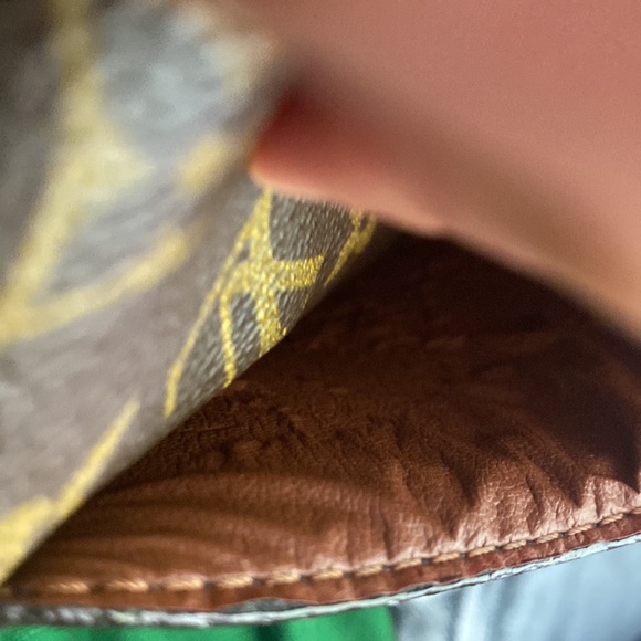 COPY - LV SAINT CLOUD PM in very good condition with brand new strap replaced b… - Picture 15 of 17